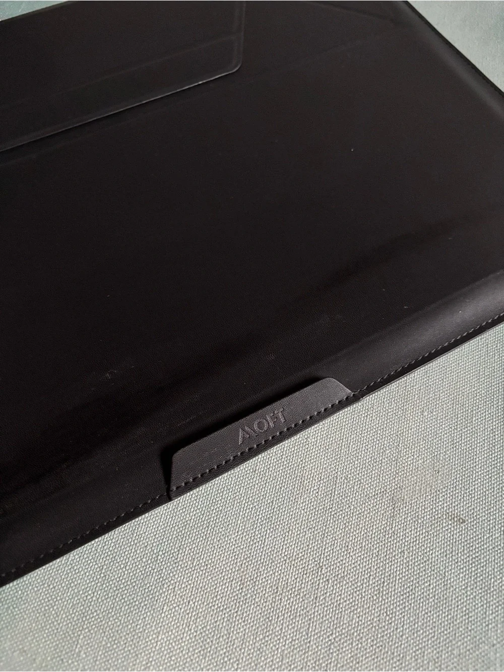 MOFT laptop stand